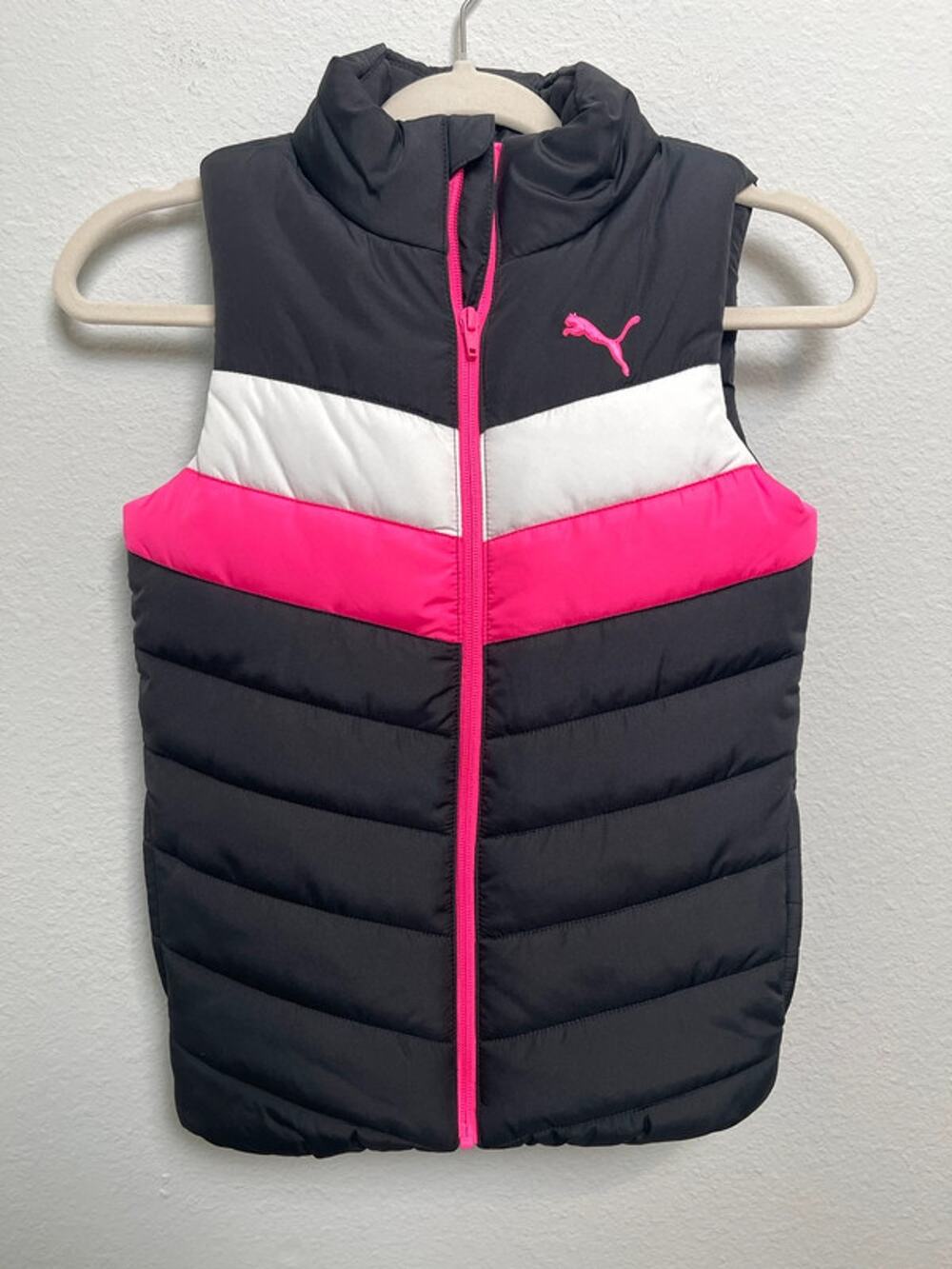 Puma Girls Puffer Vest Black Pink White Chevron Zip Sleeveless Jacket Size 7/8